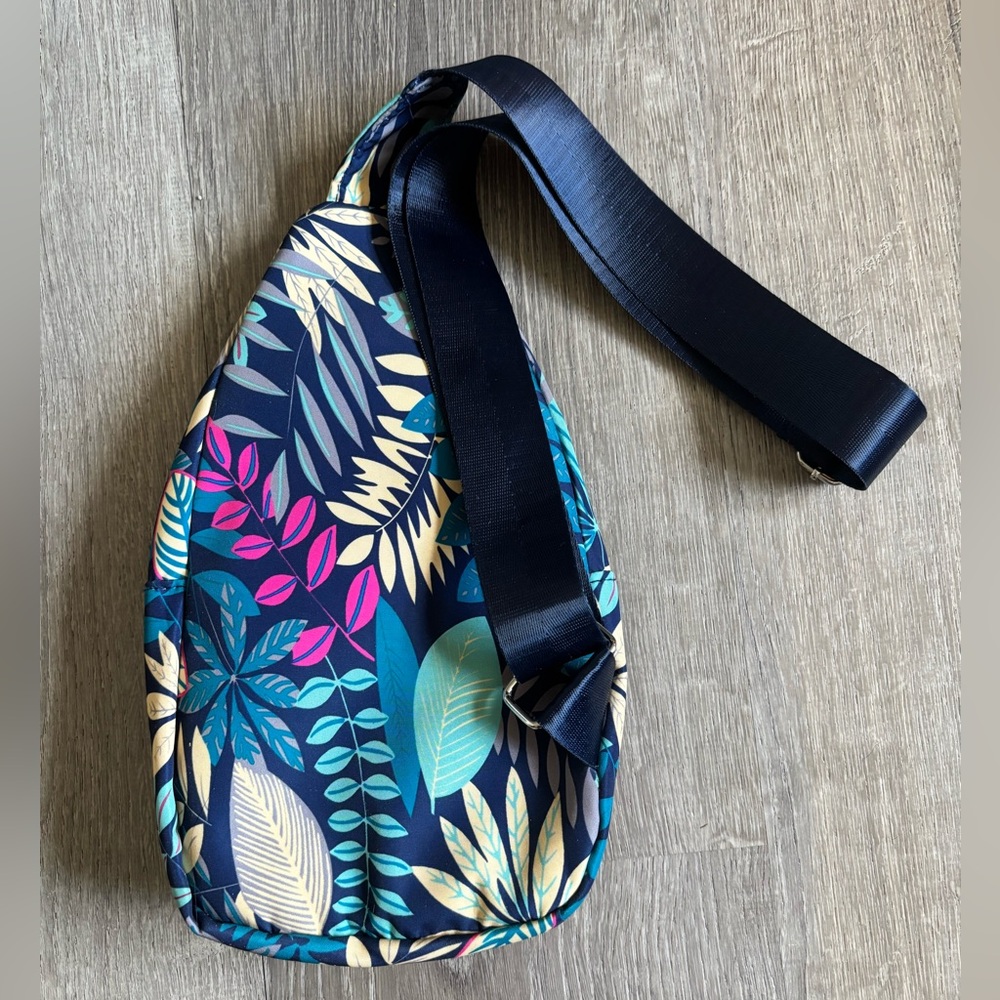 Floral Leaf Patterned Sling Bag - image 4